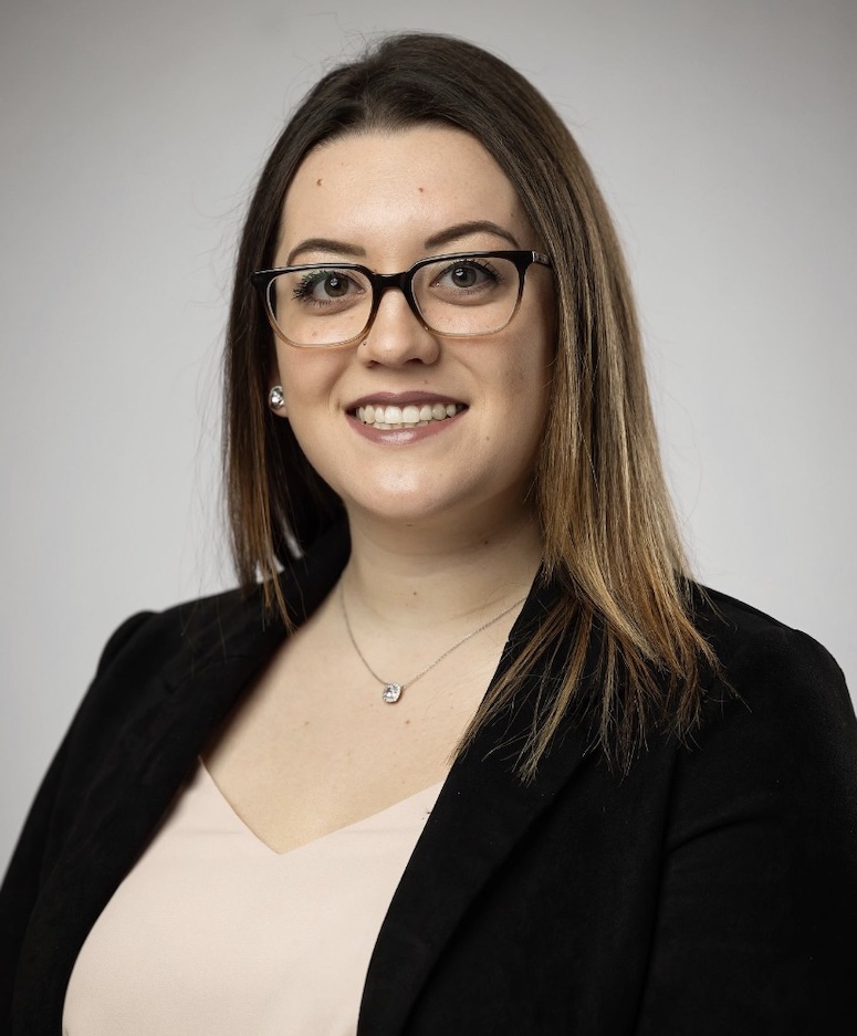 Alexis-Advvisors_SamV_Headshot